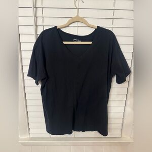 Aerie Women's Black V-Neck Tee